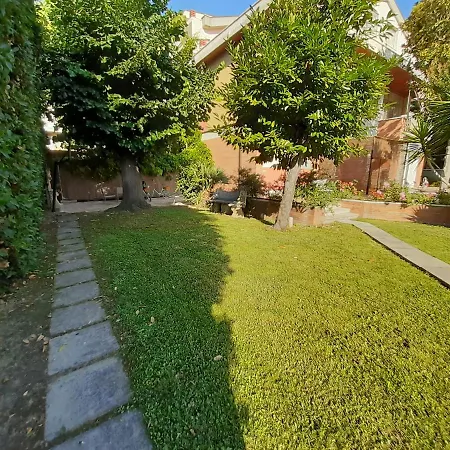 La Gran Dama Bed & Breakfast Roseto Degli Abruzzi